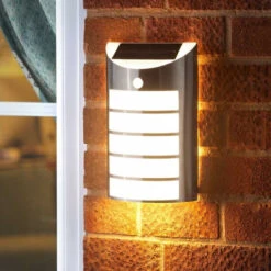 PIR Welcome Light - Warm White