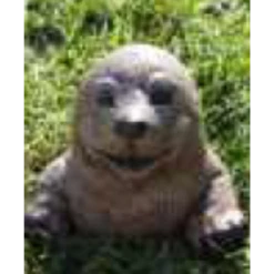 Border Stoneware Half Mole