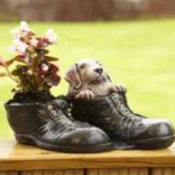Border Stoneware Pup In Boot