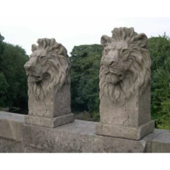 Border Stoneware Gondwana Lions (Pair)