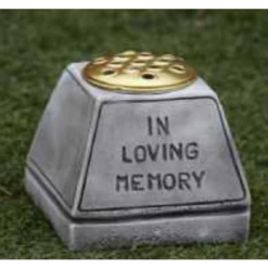 Border Stoneware In Loving Memory